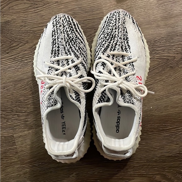 Mens Yeezy Sneaker Bundle - Picture 2 of 7